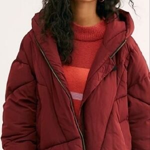 Women's Burgundy Puffer Jacket